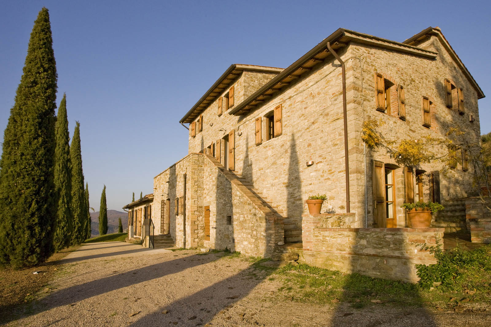 CASALI RUSTICI IN VENDITA IN UMBRIA, CASALE RUSTICO IN UMBRIA, RUSTICO IN UMBRIA   Romolini.com | Christies
